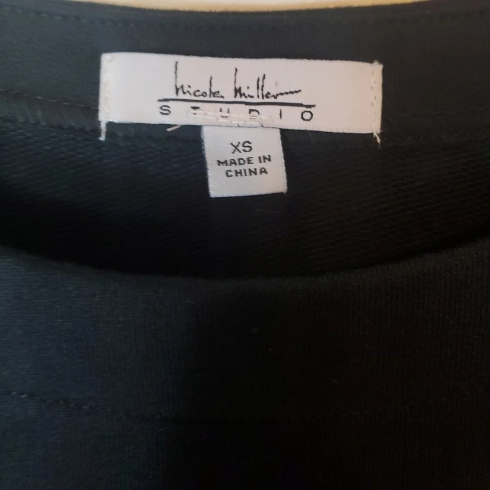 Nicole Miller Navy Blue Ruffle Stripe Cotton Crewneck Sweatshirt XSmall NWT - Picture 8 of 10